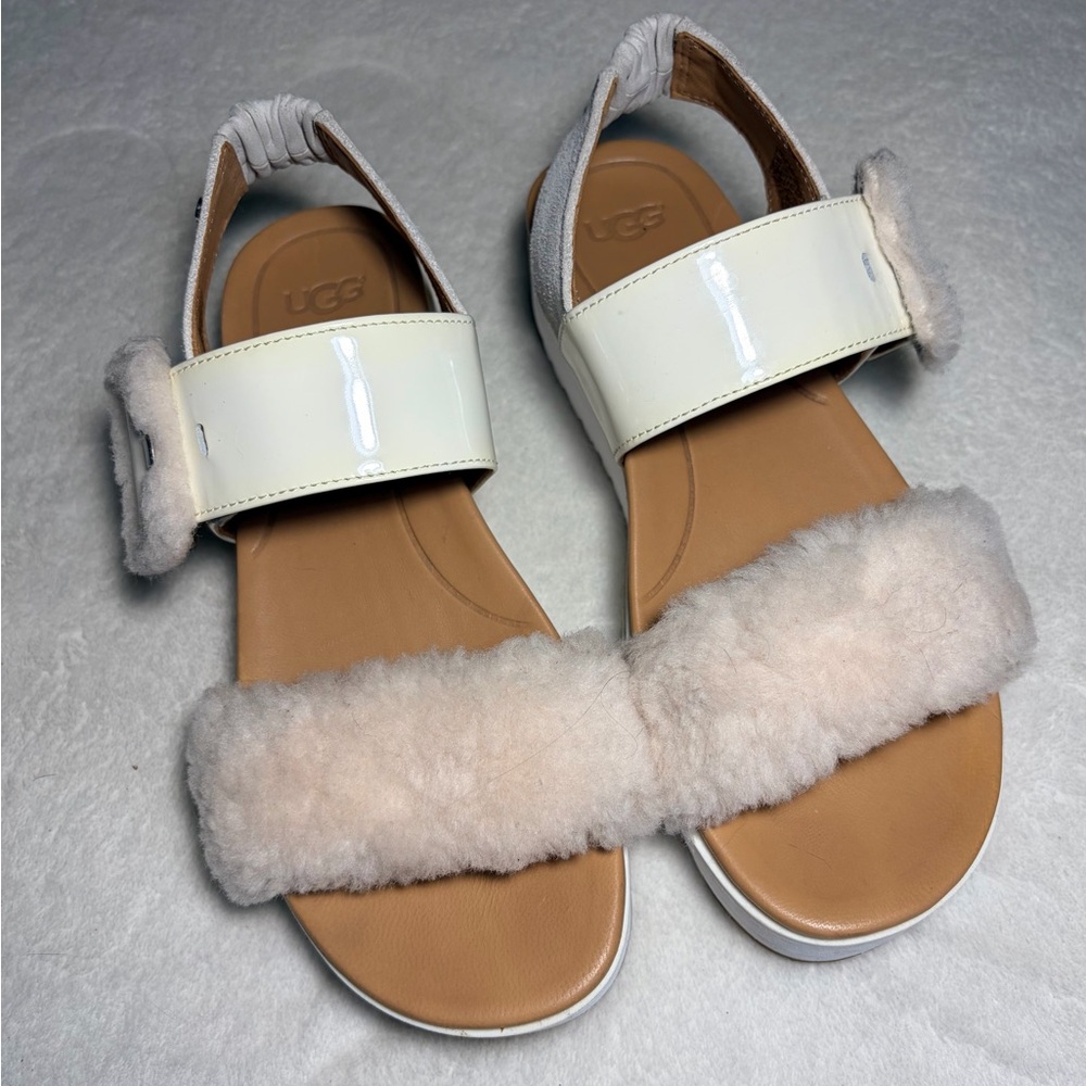UGG Women's White and Cream Platform Sandals - Picture 3 of 9